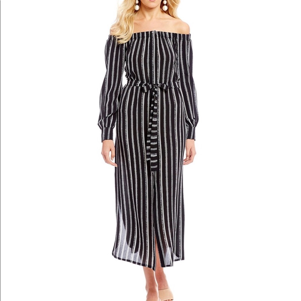 Off the shoulder Dress